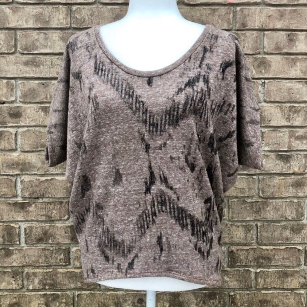 Ya Los Angeles: short sleeve sweater